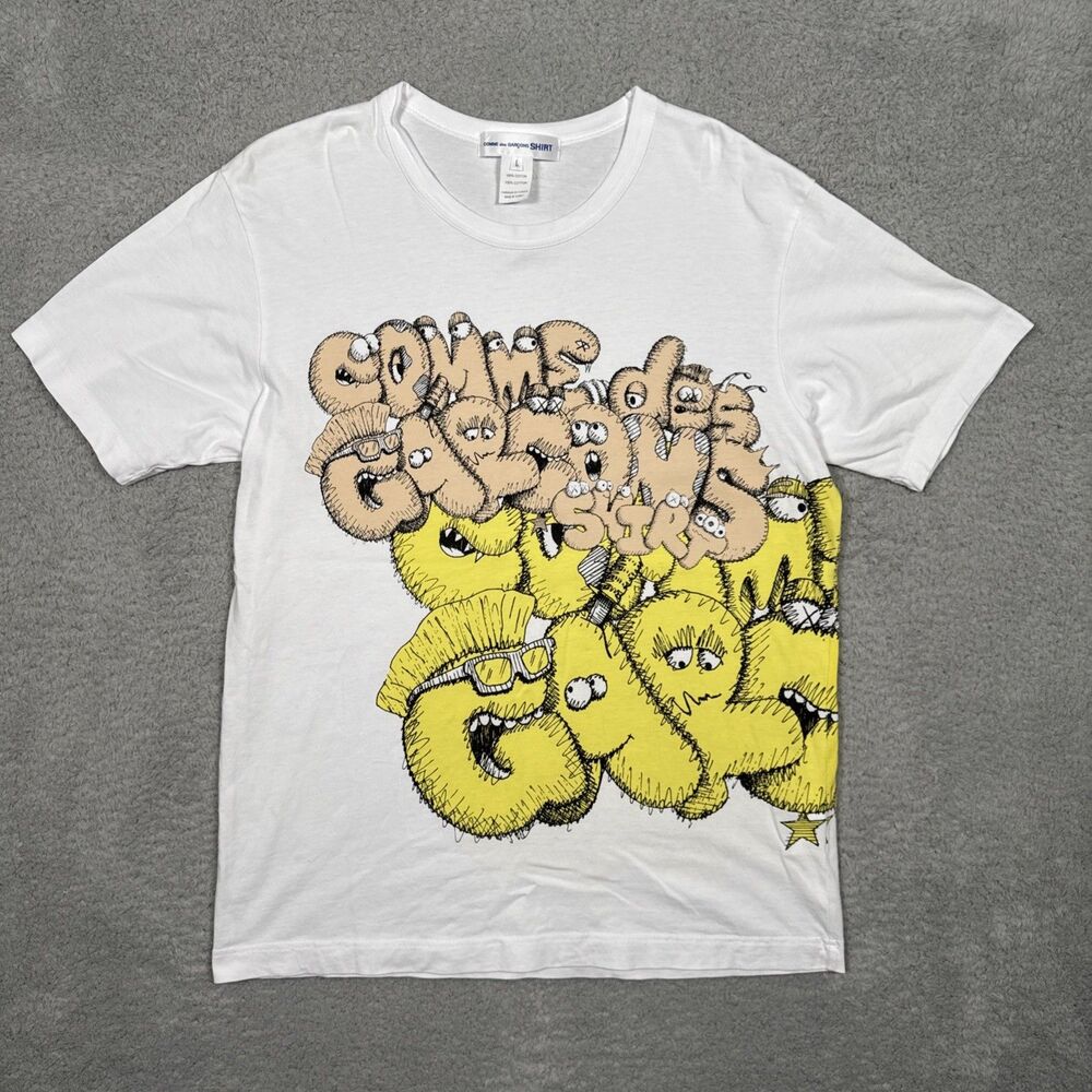 COMME DES GARCONS x KAWS  T-Shirt Graffiti Size Large CDG